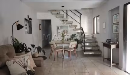 Sobrado no Tremembé com 130m², com 4 Dormitórios, 3 Banheiros (1 Suíte) e 2 Vagas.