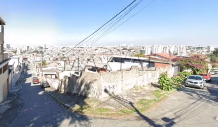 Terreno de esquina à venda de 494 m², no Jardim Peri, Ideal para construtores.