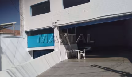 Galpão à venda, de 300m² e 30 vagas de garagem, com renda. No Jardim São Paulo.