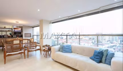 Apartamento a Venda em Santana, 250m², 5 dormitórios, 4 suítes,6 banheiros e 4 vagas.