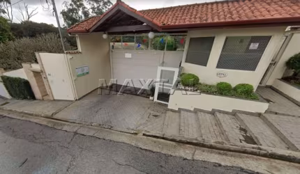 Casa com 150m², 03 dormitórios com armários, 01 suíte, cozinha planejada e 02 vagas.