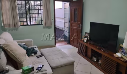 CASA TERREA COM 3 DORMS,  MAIS UMA CASA NOS FUNDOS COM QUARTO COZINHA E BANHEIRO