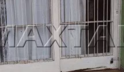 Sobrado 100m² com 3 dormitórios, sala, cozinha, 2 banheiros. 1 Vaga em Santana.