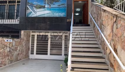 Sobrado Comercial  300m², com 3 salas  1 suíte 4  vagas em Santana