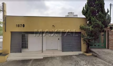 Salão Comercial Pio Xi Alto da Lapa, 515 Metros Quadrados, 4 banheiros e 4 vagas.