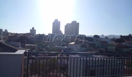 Apartamento à Venda no Parque Vitória com 42m², com 2 dormitórios, 1 sala e 1 banheiro.