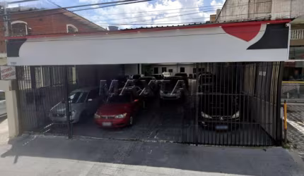 Galpão à venda. loja de veículos, 2 banheiros, 2 salas, 30 vagas carros pequenos e 25 grandes.