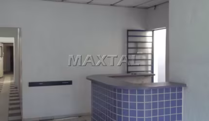 Imóvel comercial à venda em Santana na Rua Leite de Morais de 140m², com 4 salas e 1 vaga.