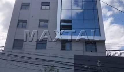 Loja comercial à venda de 350m², no bairro Parada Inglesa. Com 2 banheiros e  6 vagas.