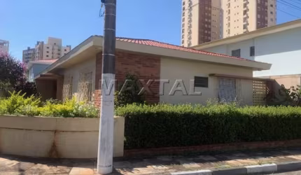 Casa Térrea à venda de 306m², com 3 dormitórios, 1 suíte, 3 vagas, em Santana.