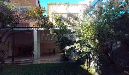 Casa Comercial e Residencial à venda medindo 500m² de Terreno  e 124 m² de construção.