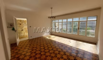 Sobrado 209m², no Tucuruvi, 3 dormitórios sendo 1 suíte mais 3 banheiros, 3 salas e 5 vagas.