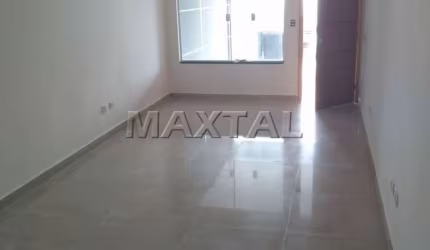 Sobrado na Zona Norte, Bairro Vila Roque, 3 Dormitórios sendo 1 Suíte, 2 Vagas Cobertas com 125 m².