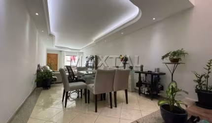 Sobrado na Zona Norte, no Bairro Vila Aurora sendo 3 Dormitórios todos Suítes e 3 Vagas com 240m².