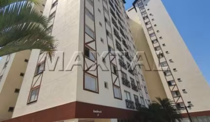 Apartamento a venda, com 3 dormitórios, 1 suíte, 2 banheiros, 2 vagas de garagem