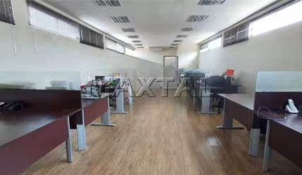 Prédio Comercial para locação na Travessa da Av. Água Fria,  de 450m², 3 pisos e com 2 vagas .