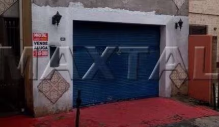 Sobrado comercial em Santana à venda, perto do metrô com 3 andares, 7 salas, 4 banheiros e 4 vagas.