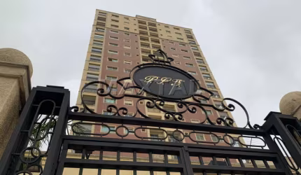 Apartamento à venda, de 76m² com varanda gourmet, 2 dormitórios, 3 banheiros e 2 vagas.