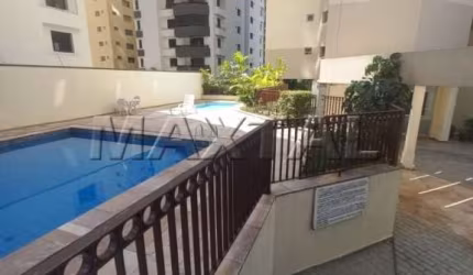 Apartamento à venda em Santa Teresinha de 3 dormitórios, 1 vaga, 2 salas e com 70m² em andar alto.