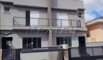 Sobrado novo com 3 Dormitórios  sendo 1 suite, 3 Pavimentos, 6 vagas por baixo na Santa Terezinha