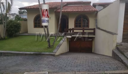Casa a Venda no Jardim Floresta, 4 quartos 2 suítes closet, quintal gramado 8 vagas salão de festas