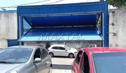 Galpão comercial para locação de 744 m² na Vila Nova Mazzei, com 6 salas e 4 banheiros.