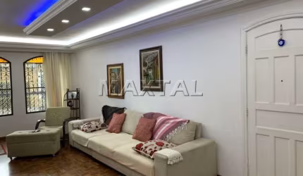 Casa à venda, Água Fria, 222m² com 3 dormitórios, 2 suítes, sala, cozinha, quintal e 3 vagas.