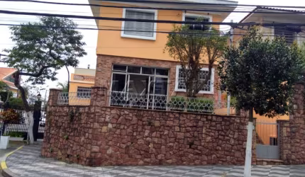 Sobrado para locação em Santana com 4 dormitórios, 10 vagas próximo ao Metrô Santana.