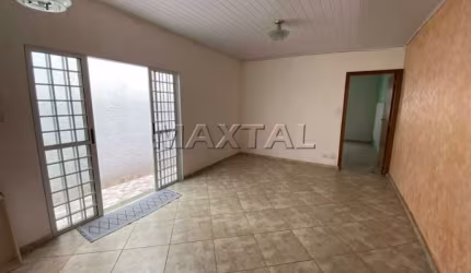 Casa à venda com 3 dormitórios, 1 sala, 2 banheiros, 2 vagas e 1 edícula no bairro do Imirim.