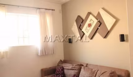 Sobrado em vila com 160m², 3 dormitórios, 1 suíte, 4 banheiros , 2 salas e 3 vagas.