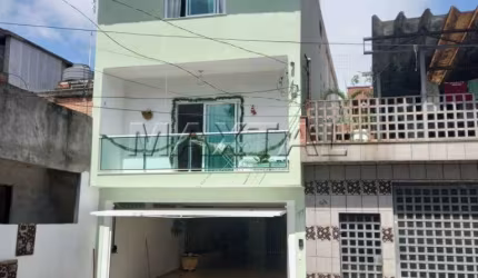 Casa 210 m², 3 dormitórios, 2 suítes, 2 banheiros, lavabo, cozinha, sacada, 3 vaga