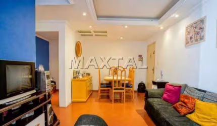 Apartamento na Região da Vila Mazzei com 62 m², 2 dormitórios, 1 banheiro e 1 vaga.
