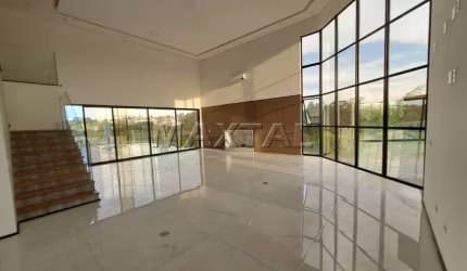 Casa em Condomínio com  500m² ,  5 suítes , 7 Vagas  na Região de Sorocaba