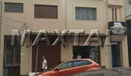 Imóvel comercial à venda em Santana na rua Salete, de 186m² com 5 salas e 2 banheiros.