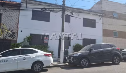 Casa Comercial com 100 m² em Santana, ao lado do Metrô com 6 salas, 2 banheiros, copa e lavanderia.