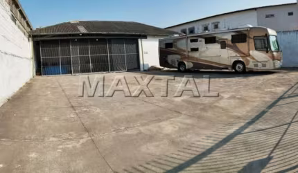 Galpão à venda no bairro do Limão, com 600m², 30 vagas e próximo a Marginal Tietê.