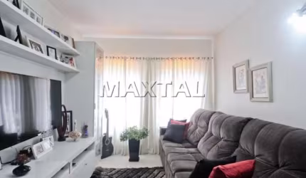 Casa à venda de 150m², no Bairro Santa Terezinha. Com 2 dormitórios, 3 Vagas.