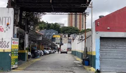 Terreno para incorporação em Vila Maria Alta, com 3.862m², Zoneamento ZM, à venda.