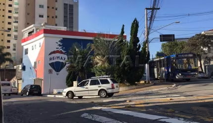Sobrado comercial na Água Fria com 10 salas, 4 vagas de garagem cobertas, 350m²