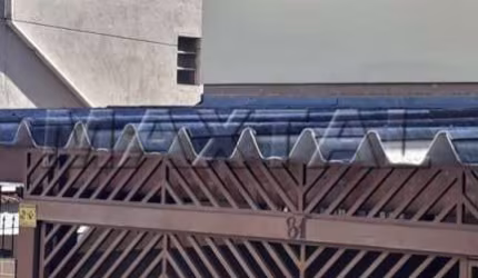 Sobrado 150m², no Imirim com 3 dormitórios, 1 suíte,  sala ampla, cozinha, 2 vagas.