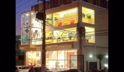 Prédio comercial com 2.500,00m² para venda na Ataliba Leonel - Santana! Agende sua Visita!