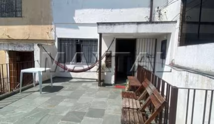 Sobrado 3 dormitórios, 1 suíte, sala de jantar, cozinha conceito, 1 vaga - Vila Espanhola.