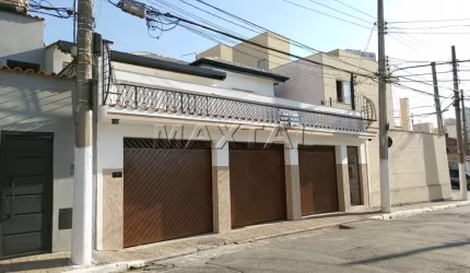 Casa na Região de Santana com 269m², com 3 dormitórios, 1 suíte, 3 banheiro, 3 vagas.