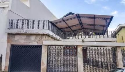 Casa na Região da Horto Florestal com 200m², com 3 dormitórios, 2 suítes, 4 banheiros e 2 vagas.
