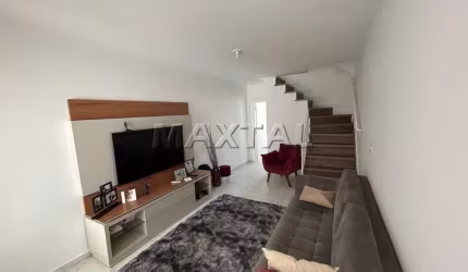Sobrado à venda na Vila Paiva com 2 dormitórios, 2 banheiros, 1 vaga de garagem, 120m²