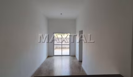 Apartamento com 43m². Com 2 dormitórios, 1 banheiro, 1 vaga fixa, com quintal garden.