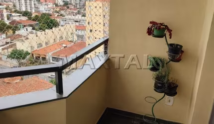 Apartamento 75m² à venda Santa Teresinha, 3 dormitórios, sala com sacada, 2 banheiros e 1 vaga.