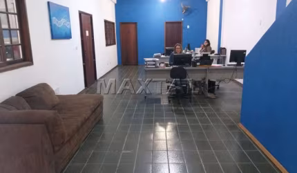 Galpão 1200m² a venda Vila Palmeiras, 4 banheiros, 2 salas, 6 metros de pé direito.