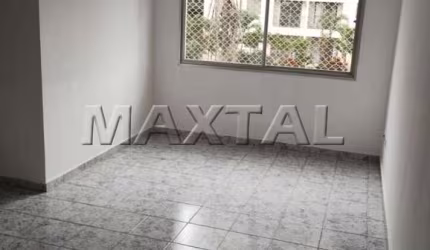 Apartamento 80 metros, com 2 dormitórios ,1 banheiro, 500m do Metrô Tucuruvi