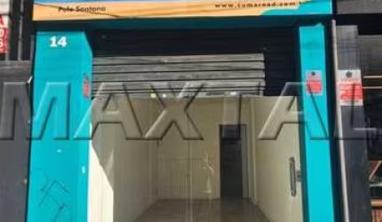 Loja de 30m², com banheiro, em travessa da Voluntários da Pátria, próximo ao metrô.